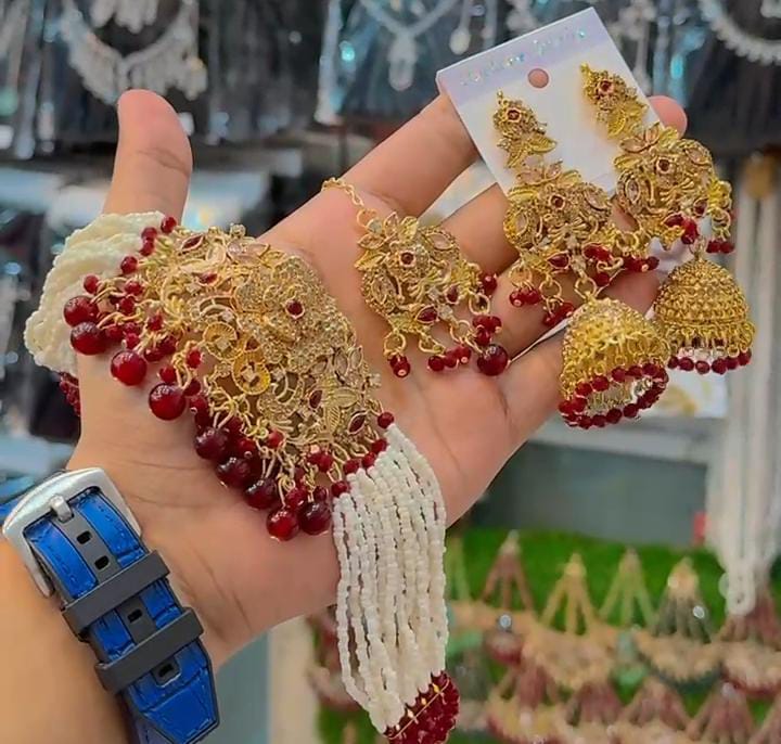 Chokar Set
