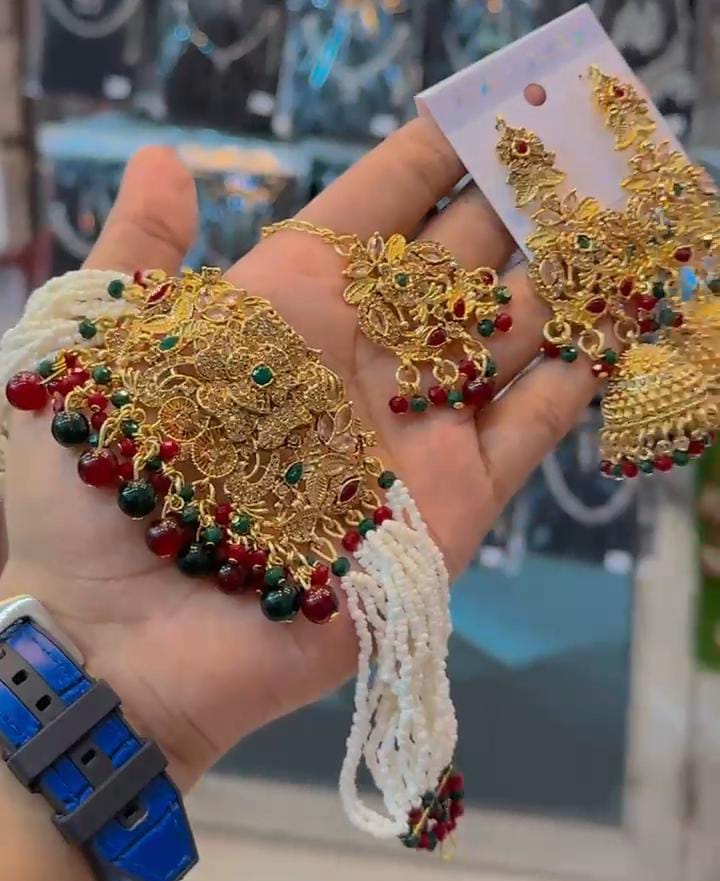 Chokar Set