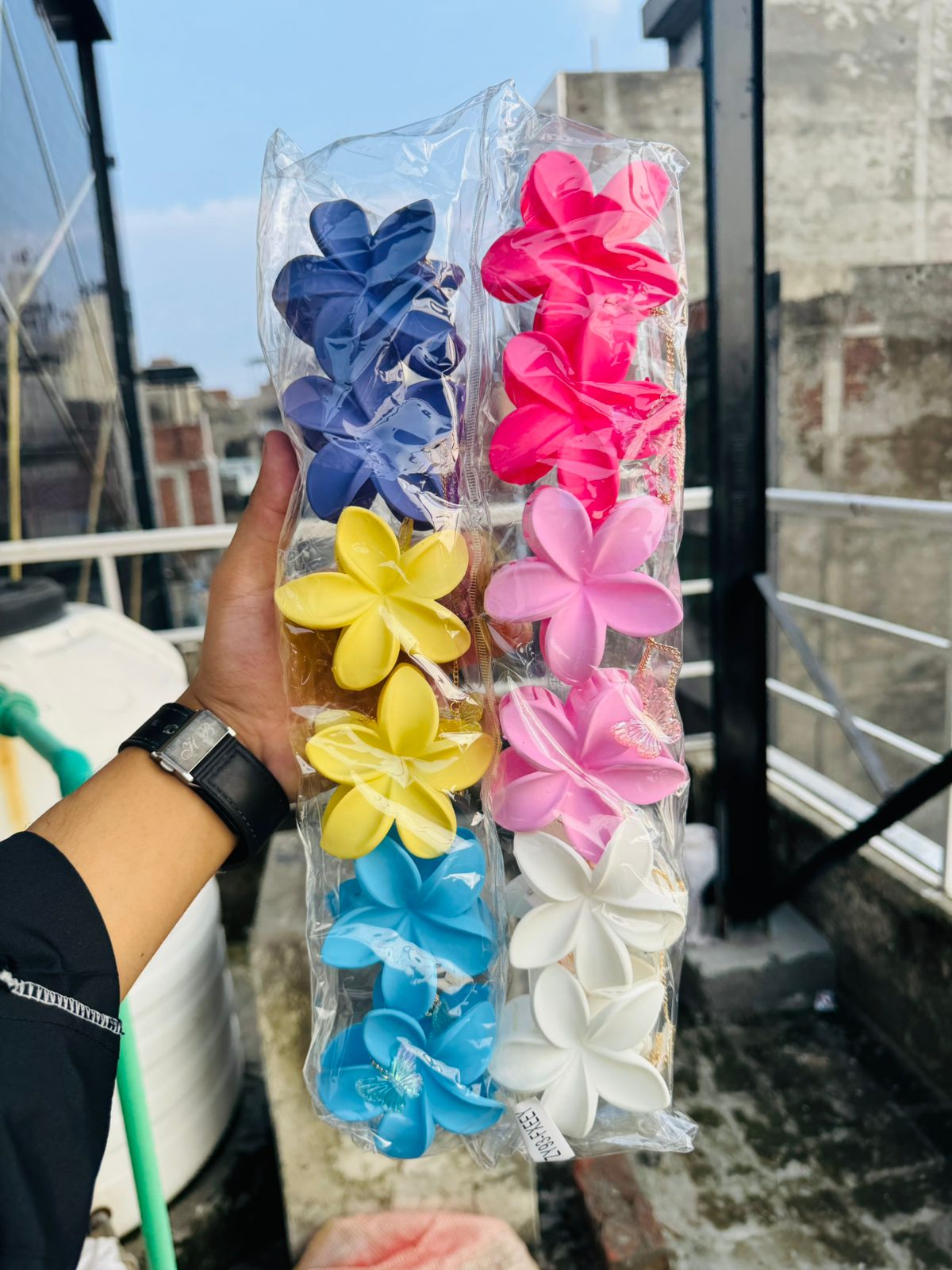 Flower Claw Clip With Hanging Butterfly